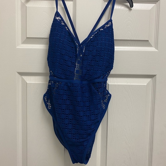 Kenneth Cole Other - Kenneth Cole Crochet Swimsuit Indigo size XL Kenneth Cole Other - Kenneth Cole Crochet Swimsuit Indigo size XL